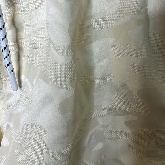 🔹 AussieBum Zoom Cream Camo Jacquard Swim Trunks - Picture 3 of 3